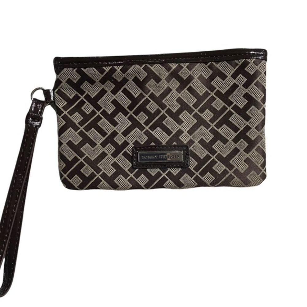 Tommy Hilfiger Wristlet NWT